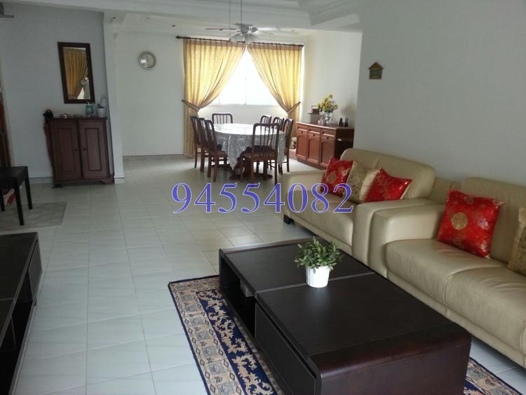 Woodlands Street 13 thumbnail photo